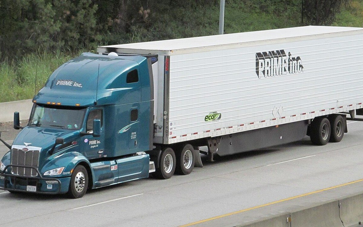 Temperature Controlled Peterbilt Reefer Trailer